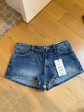 Zara Women’s Blue Denim Micro Shorts - Casual Mid Wash